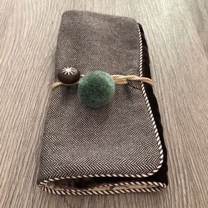 Banana Republic Silk Jewelry Travel Pouch